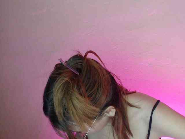 AmbarAnthonellaMarquez webcam
