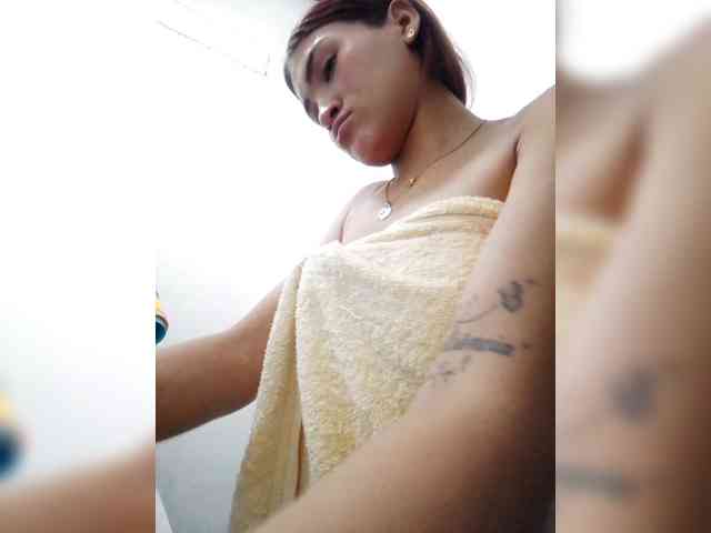 AmbarAnthonellaMarquez webcam