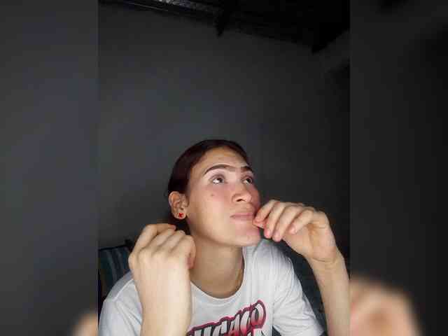 AmbarAnthonellaMarquez webcam