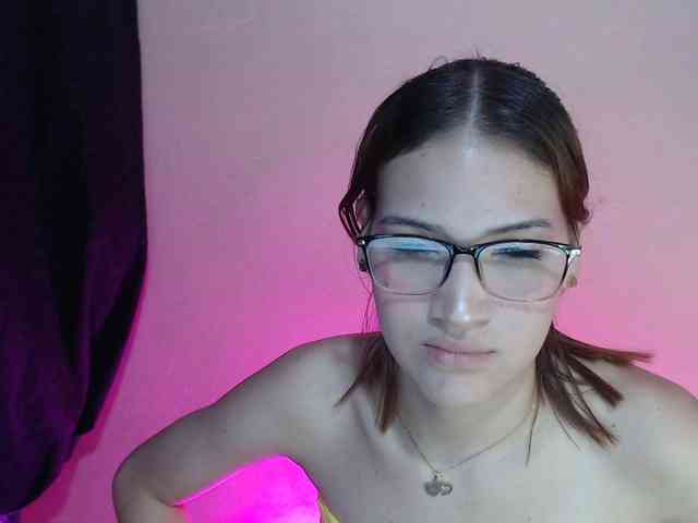 AmbarAnthonellaMarquez webcam