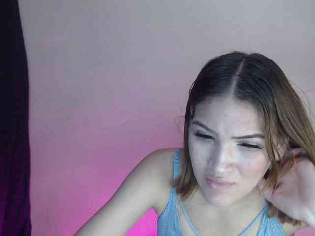 AmbarAnthonellaMarquez webcam