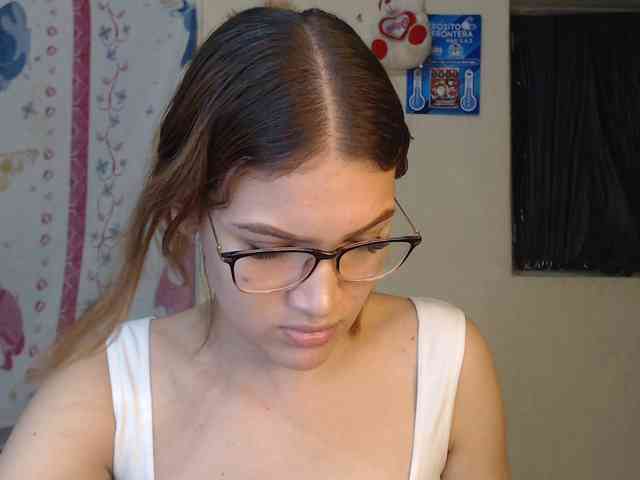 AnthonellaMarquez webcam