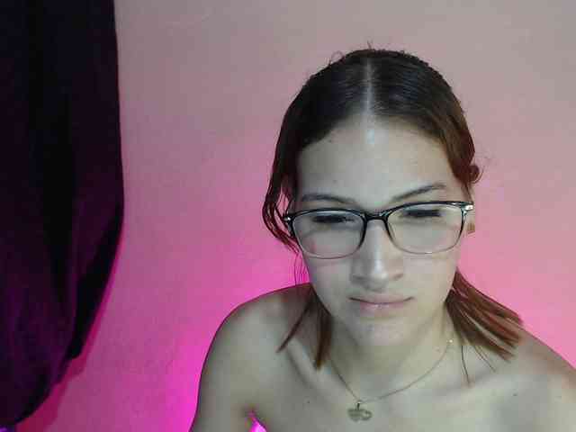 AmbarAnthonellaMarquez webcam