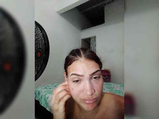 AmbarAnthonellaMarquez webcam