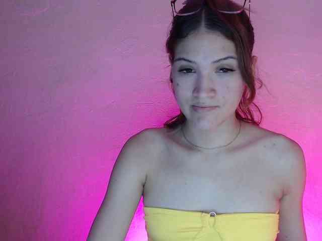 AmbarAnthonellaMarquez webcam
