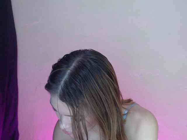 AmbarAnthonellaMarquez webcam