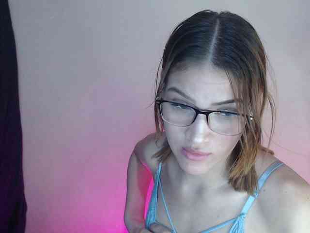 AmbarAnthonellaMarquez webcam