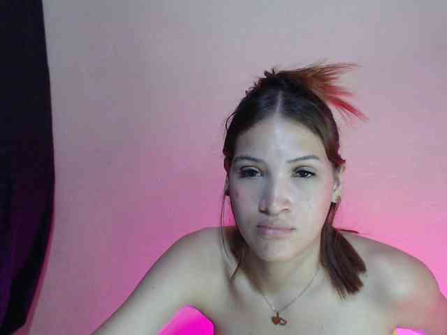 AmbarAnthonellaMarquez webcam