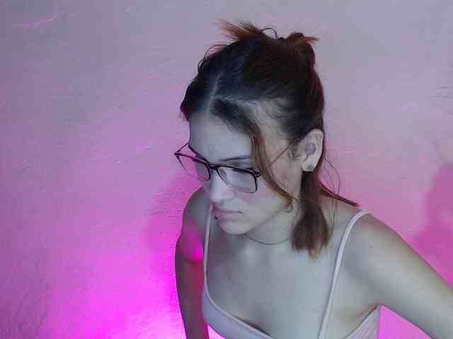 AmbarAnthonellaMarquez webcam