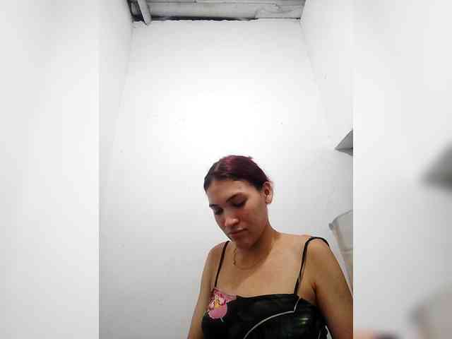 AmbarAnthonellaMarquez webcam