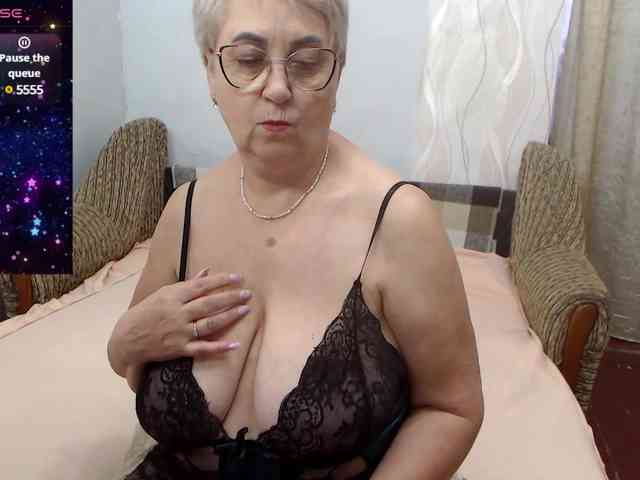 LedyMargaret webcam