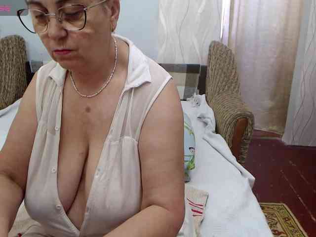 LedyMargaret webcam