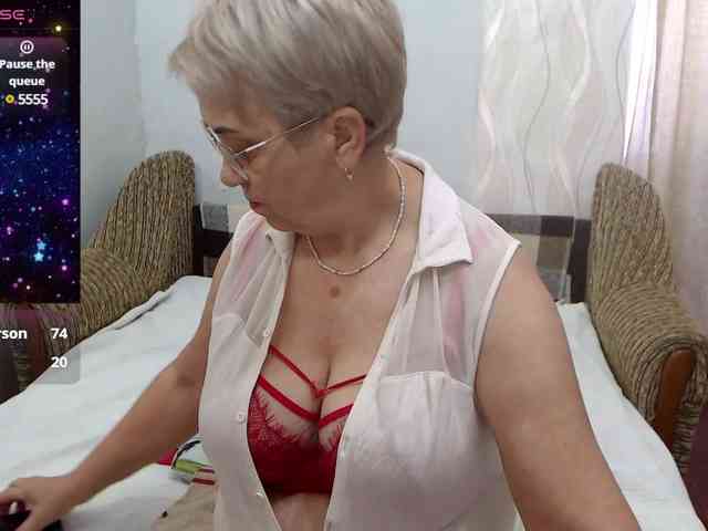 LedyMargaret webcam
