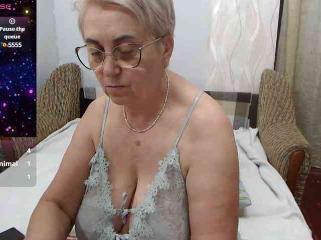 LedyMargaret webcam
