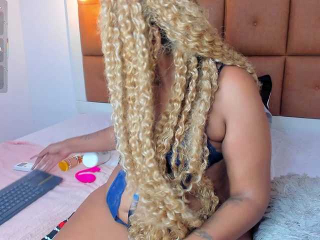 Ella-kelly's BongaCams show and profile