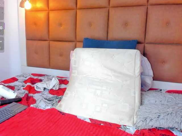 Ella-kelly's BongaCams show and profile