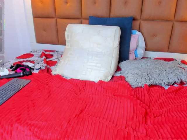 Ella-kelly's BongaCams show and profile