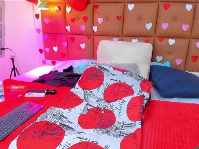 Ella-kelly's BongaCams show and profile