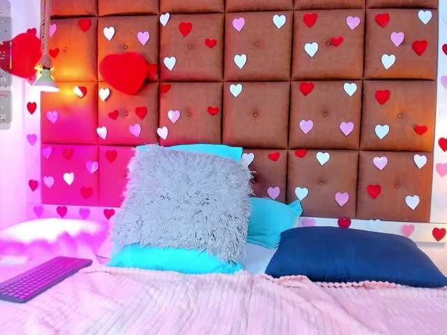 Ella-kelly Live Cam on BongaCams