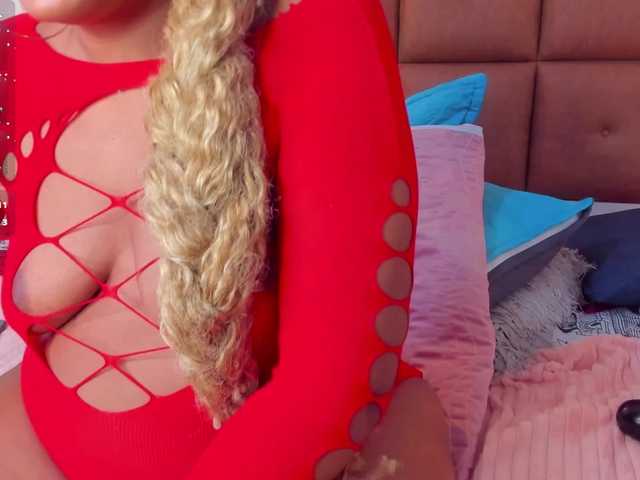 Ella-kelly's BongaCams show and profile