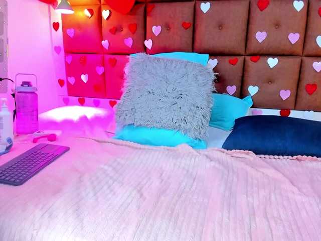 Ella-kelly's BongaCams show and profile