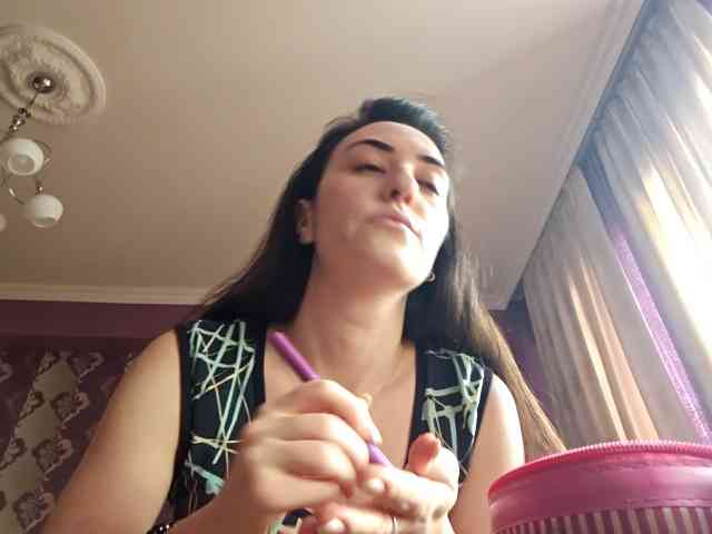 AlejandraDelane webcam