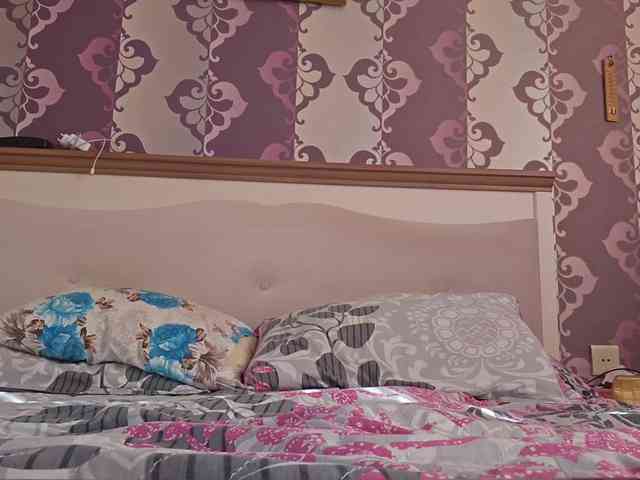 AlejandraDelane webcam
