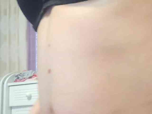 AlejandraDelane webcam