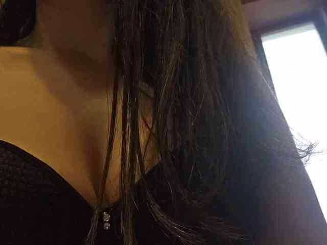 AlejandraDelane webcam