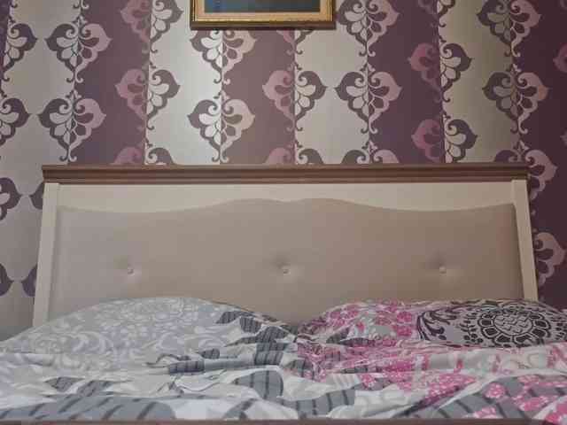 AlejandraDelane webcam