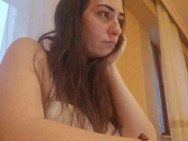 AlejandraDelane AlejandraDelane