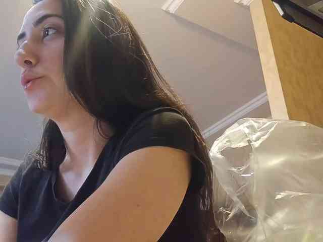 AlejandraDelane webcam