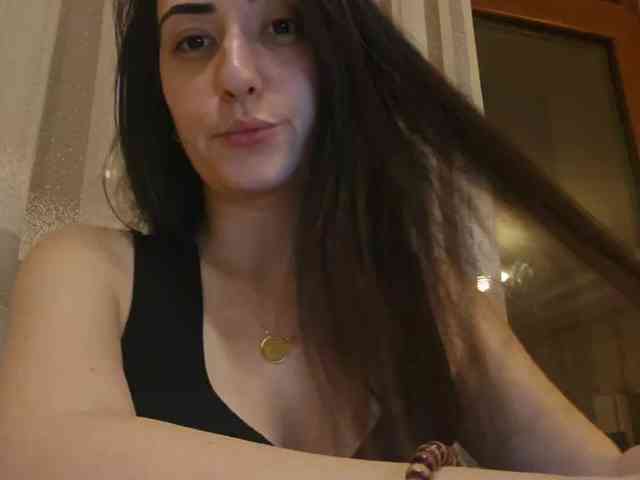 AlejandraDelane webcam