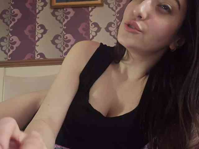 AlejandraDelane webcam