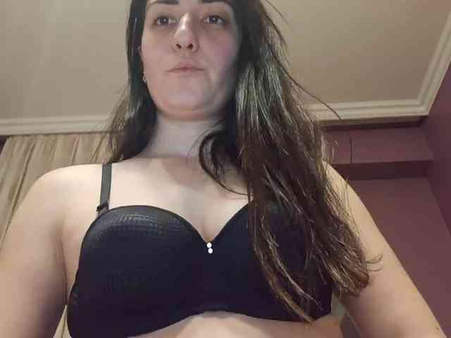 AlejandraDelane webcam