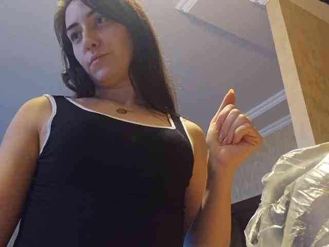 AlejandraDelane webcam