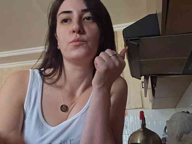 AlejandraDelane webcam