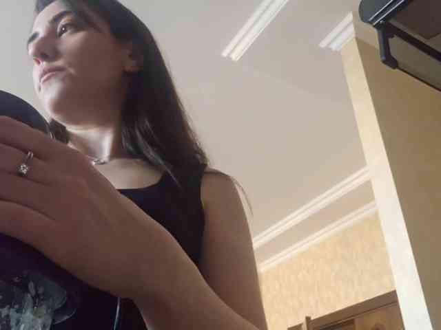 AlejandraDelane webcam