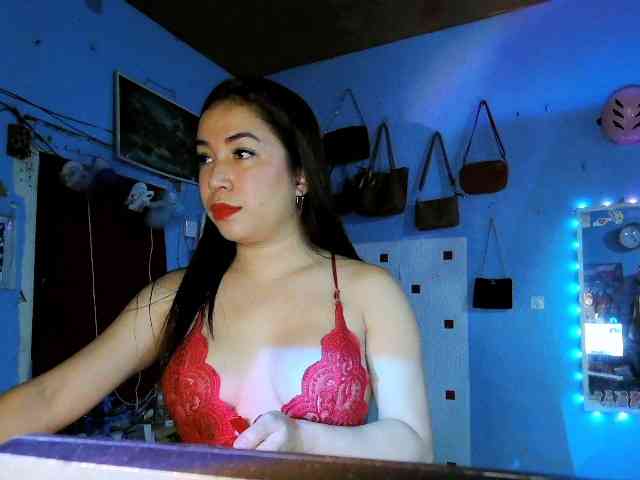 WonderfulTrans21 Live Webcam on {site_name}