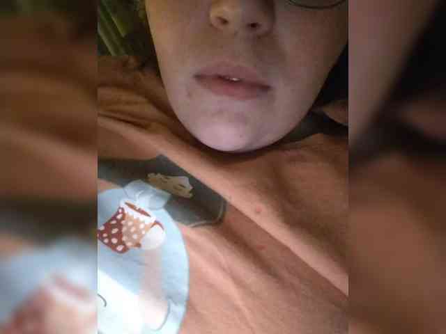 charming-Rina webcam