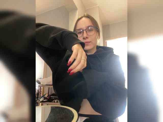 MamiMango's webcam live show