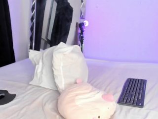 LauryHills Porn Show