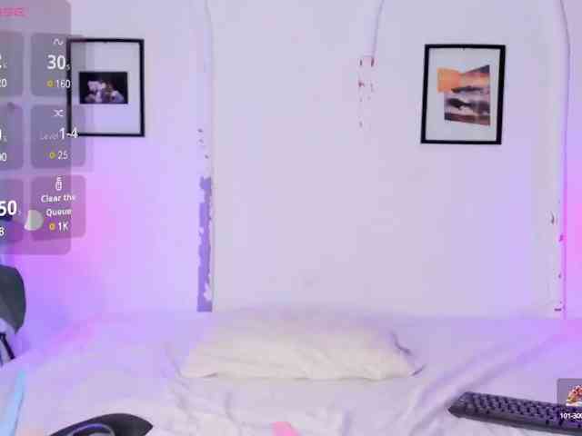 LauryHills webcam