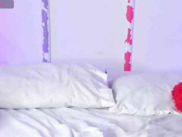 LauryHills webcam