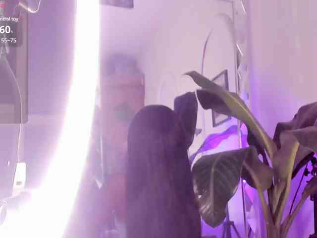 LauryHills webcam