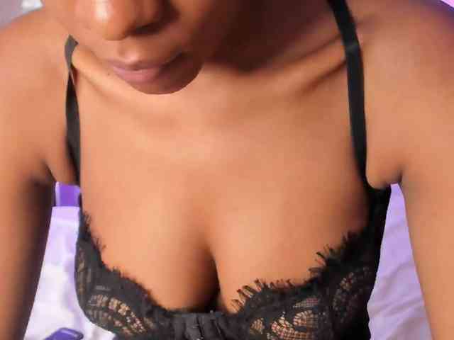 LauryHills webcam