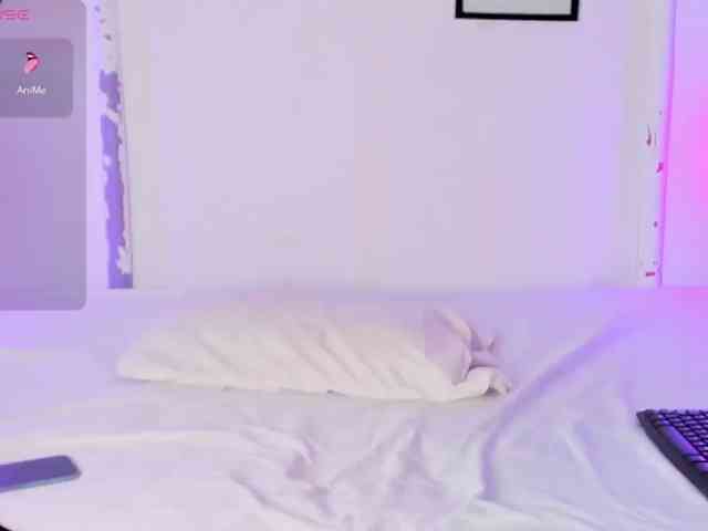 RaileMillers's webcam live show