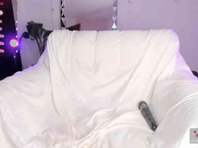 LauryHills webcam