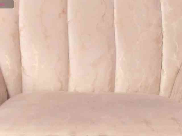LauryHills webcam
