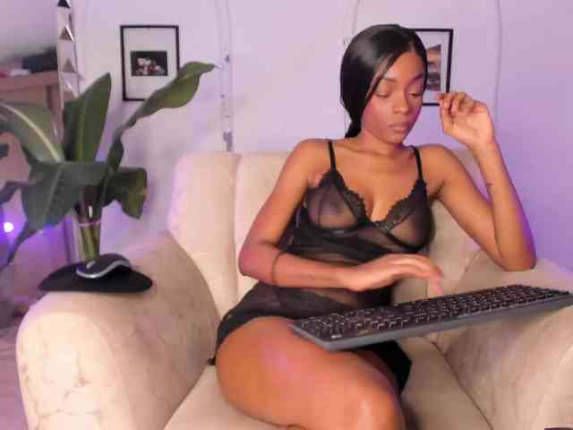 LauryHills webcam